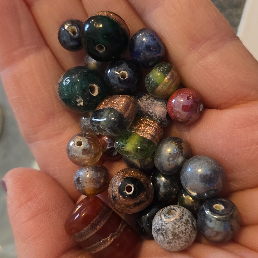 Assorted Beautiful Beads Collection - Euc - image 6